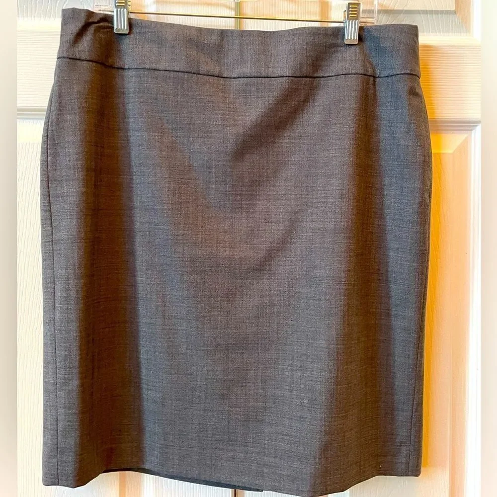 GRAY FULLY LINED STRETCH PENCIL SKIRT BY BANANA REPUBLICAN SIZE 14 NWT